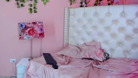 Snapshot of marilymx chatting on July 2026 01:26:02 PM mari online show from July 2026 01:26:02 PM