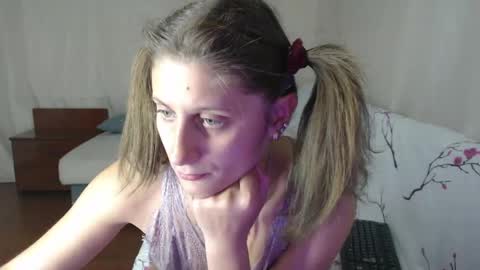 Snapshot of marina1995d chatting on April 2026 06:53:02 PM FOREVER YOURS online show from April 2026 06:53:02 PM