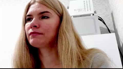 Emma online show from October 2025 09:06:02 AM