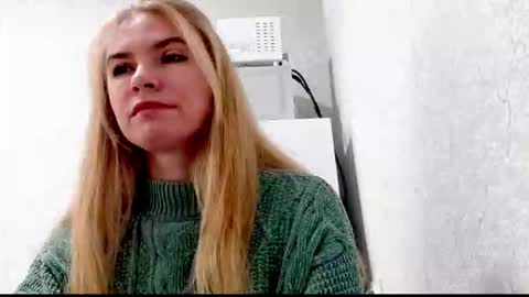 Emma online show from October 2025 09:52:01 AM