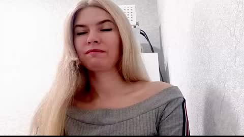 Emma online show from October 2025 08:50:02 AM