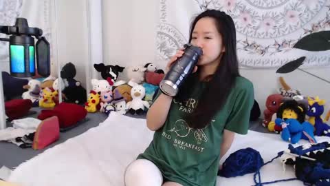 MarissaPeach online show from November 2025 01:31:01 PM