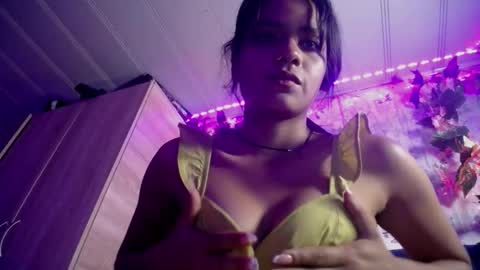 Maritza Ferrer -Samara Beltran online show from March 2026 04:49:01 AM