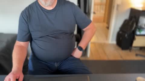 Mark online show from October 2025 01:12:01 PM