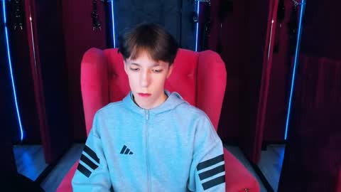 Mark online show from November 2025 11:00:01 AM