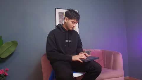 mark_evans1_ online show from November 2025 02:44:01 PM