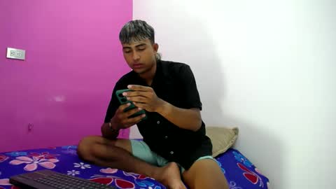 mark_latin18 online show from February 2025 06:22:01 AM