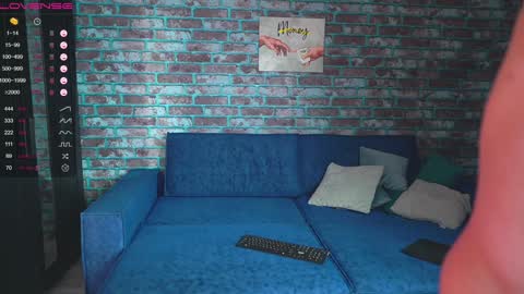 Mark online show from February 2025 10:45:01 PM