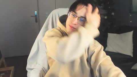 mark online show from December 2025 06:00:01 AM