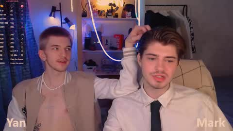 Mark online show from December 2025 06:26:01 PM