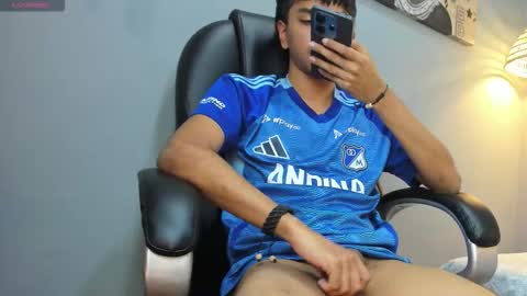 Snapshot of markbowie chatting on January 2026 01:38:02 PM markbowie online show from January 2026 01:38:02 PM