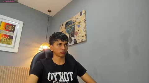 Snapshot of markbowie chatting on January 2026 03:49:02 PM markbowie online show from January 2026 03:49:02 PM