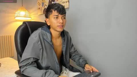 Snapshot of markbowie chatting on February 2026 02:23:01 PM markbowie online show from February 2026 02:23:01 PM