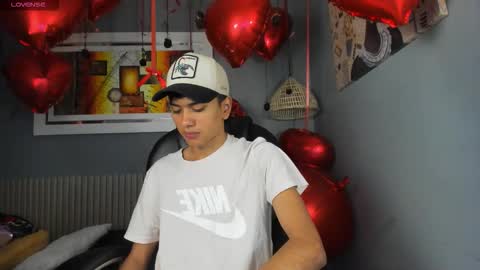 Snapshot of markbowie chatting on February 2026 01:44:02 PM markbowie online show from February 2026 01:44:02 PM