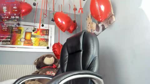 Snapshot of markbowie chatting on February 2026 02:01:02 AM markbowie online show from February 2026 02:01:02 AM