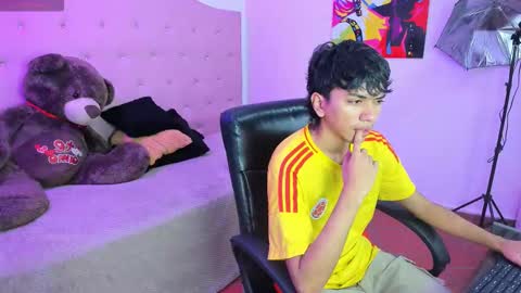 Snapshot of markbowie chatting on March 2026 03:25:01 PM markbowie online show from March 2026 03:25:01 PM