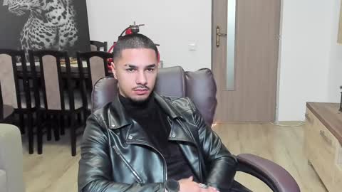 Tison online show from December 2024 09:11:02 AM