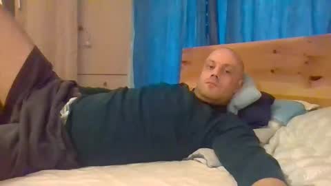 markus_7 online show from September 2025 11:46:02 AM