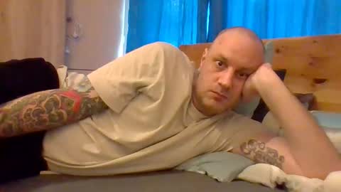 markus_7 online show from April 2026 02:03:02 PM