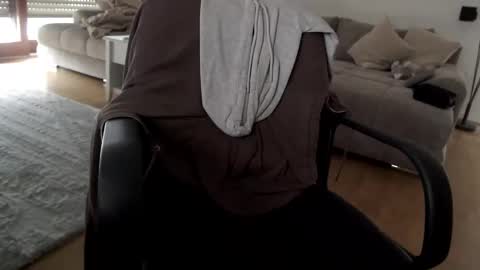 Snapshot of markusello3x chatting on February 2026 11:00:01 AM markusello3x online show from February 2026 11:00:01 AM