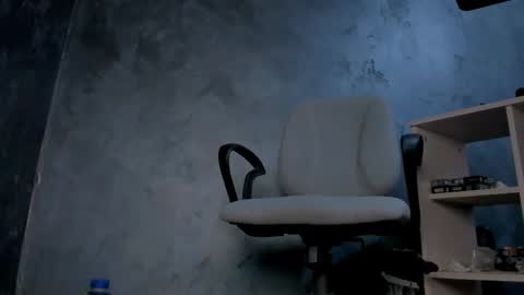 Snapshot of markwaynescr chatting on March 2026 11:43:01 AM MARK online show from March 2026 11:43:01 AM