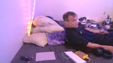 Snapshot of markymark101825061 chatting on January 2025 04:28:02 PM markymark101825061 online show from January 2025 04:28:02 PM