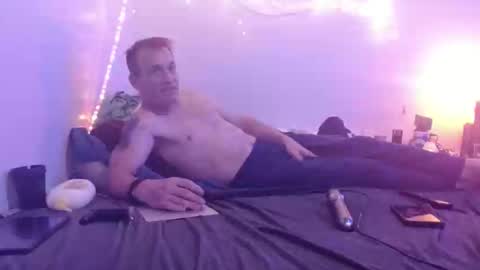 Snapshot of markymark101825061 chatting on January 2025 07:35:02 AM markymark101825061 online show from January 2025 07:35:02 AM