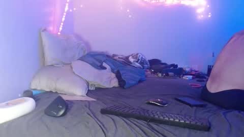 Snapshot of markymark101825061 chatting on January 2025 08:57:02 AM markymark101825061 online show from January 2025 08:57:02 AM