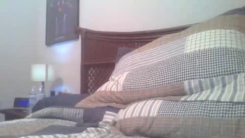 Mark online show from October 2025 03:28:02 AM