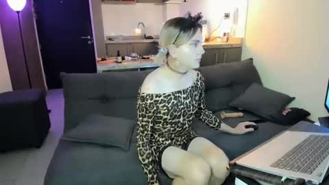 Snapshot of marla85 chatting on June 2026 02:56:01 AM marla85 online show from June 2026 02:56:01 AM