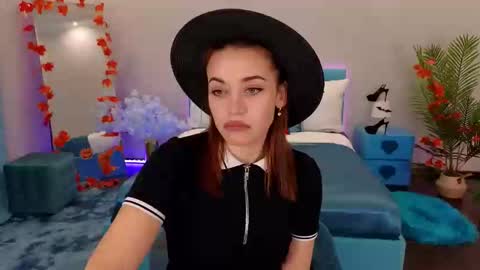 MarlaDewis online show from November 2025 01:23:02 PM