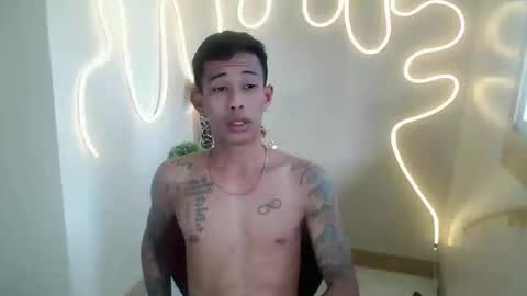 marlmoreno10 online show from January 2026 01:00:02 AM