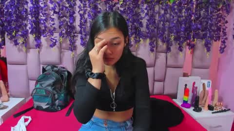 Snapshot of marlyanal chatting on December 2024 01:45:02 PM Marly Anal online show from December 2024 01:45:02 PM