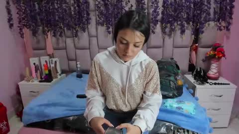 Snapshot of marlyanal chatting on January 2025 07:28:02 PM Marly Anal online show from January 2025 07:28:02 PM