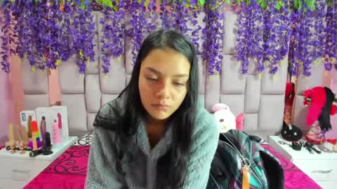 Snapshot of marlyanal chatting on February 2025 01:59:01 PM Marly Anal online show from February 2025 01:59:01 PM