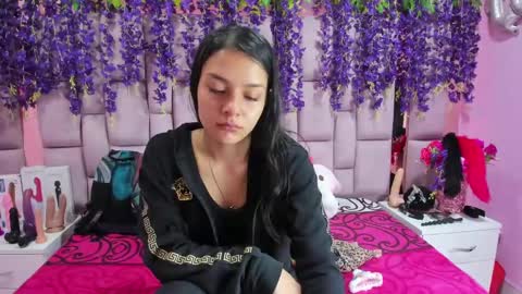 Snapshot of marlyanal chatting on February 2025 01:21:02 PM Marly Anal online show from February 2025 01:21:02 PM
