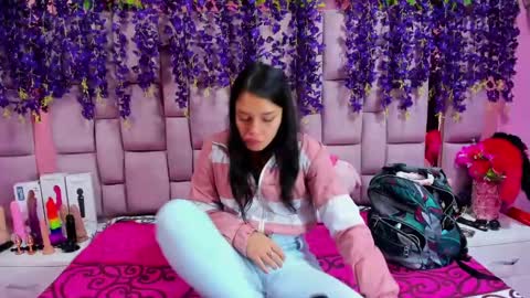 Snapshot of marlyanal chatting on February 2025 01:33:01 PM Marly Anal online show from February 2025 01:33:01 PM