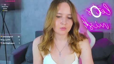 Snapshot of marlyn_owen chatting on June 2026 05:12:01 AM Emmaa online show from June 2026 05:12:01 AM