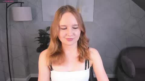 Snapshot of marlyn_owen chatting on July 2026 01:03:01 AM Emmaa online show from July 2026 01:03:01 AM