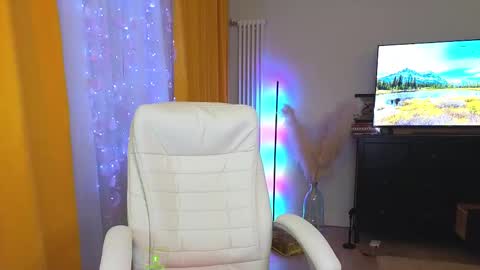 Snapshot of marmeladka777 chatting on February 2025 10:50:01 PM Alena online show from February 2025 10:50:01 PM