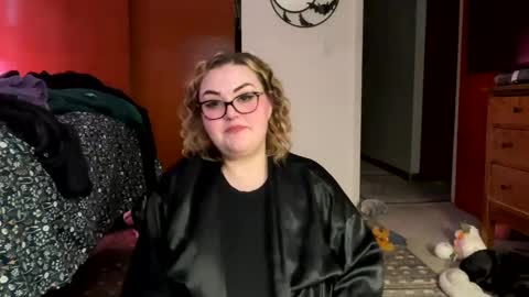 Snapshot of maroon_moon chatting on February 2025 10:11:02 PM maroon_moon online show from February 2025 10:11:02 PM