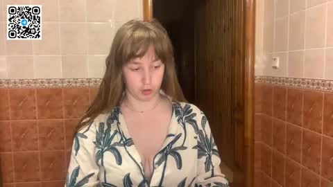 Miriam online show from September 2025 07:15:02 PM