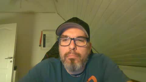 marriedcock1980 online show from February 2025 05:16:02 PM