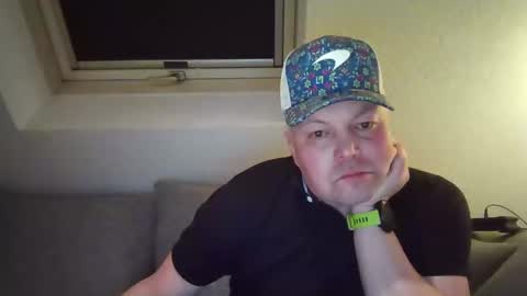 Snapshot of mars0481 chatting on December 2024 04:59:02 PM mars0481 online show from December 2024 04:59:02 PM