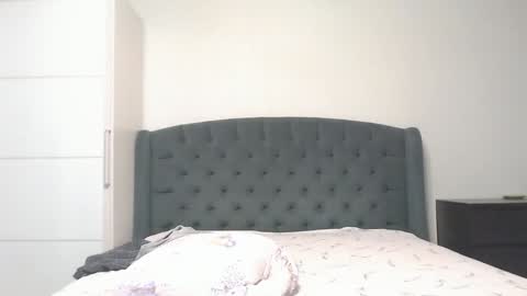 Marselle online show from December 2024 12:08:02 PM