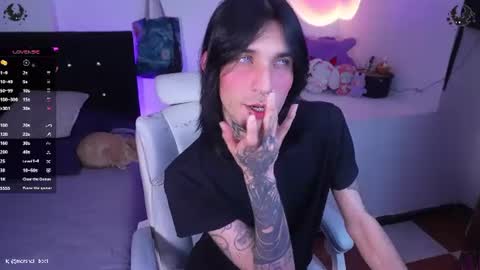 Snapshot of marshall_cazher chatting on July 2026 05:25:02 AM marshall online show from July 2026 05:25:02 AM