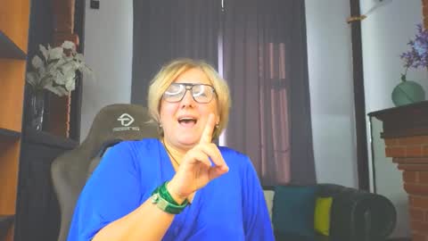 marta_wils online show from October 2025 06:58:01 AM
