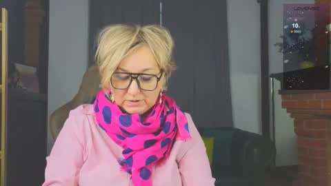 marta_wils online show from December 2025 03:00:02 AM