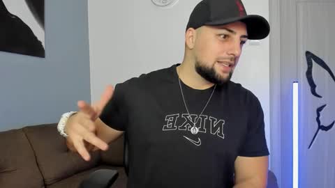 Snapshot of martiinsoul chatting on December 2024 05:31:01 PM Martiinsoul online show from December 2024 05:31:01 PM