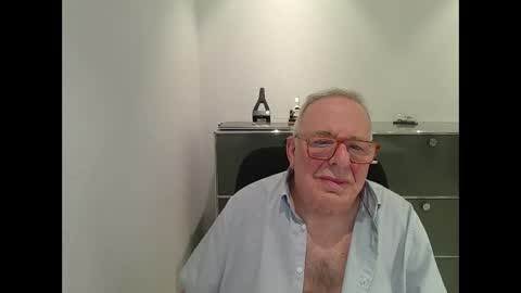 martin_1947 online show from September 2025 08:53:02 PM
